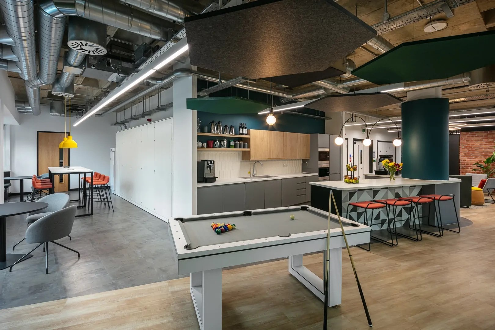 Breakout & Collaborative Zones